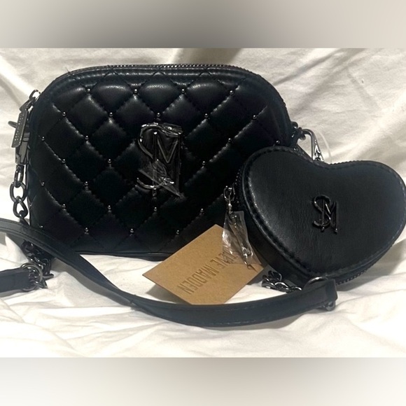 NWT Steve Madden Black Quilted Crossbody Bag w/ Heart Charm Wallet - Picture 1 of 6